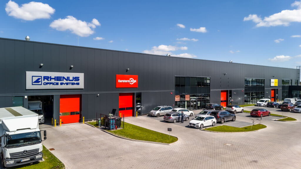 Äri- ja laokompleks